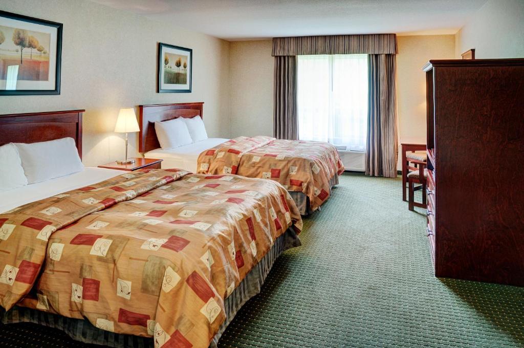 Lakeview Inns & Suites - Slave Lake Стая снимка